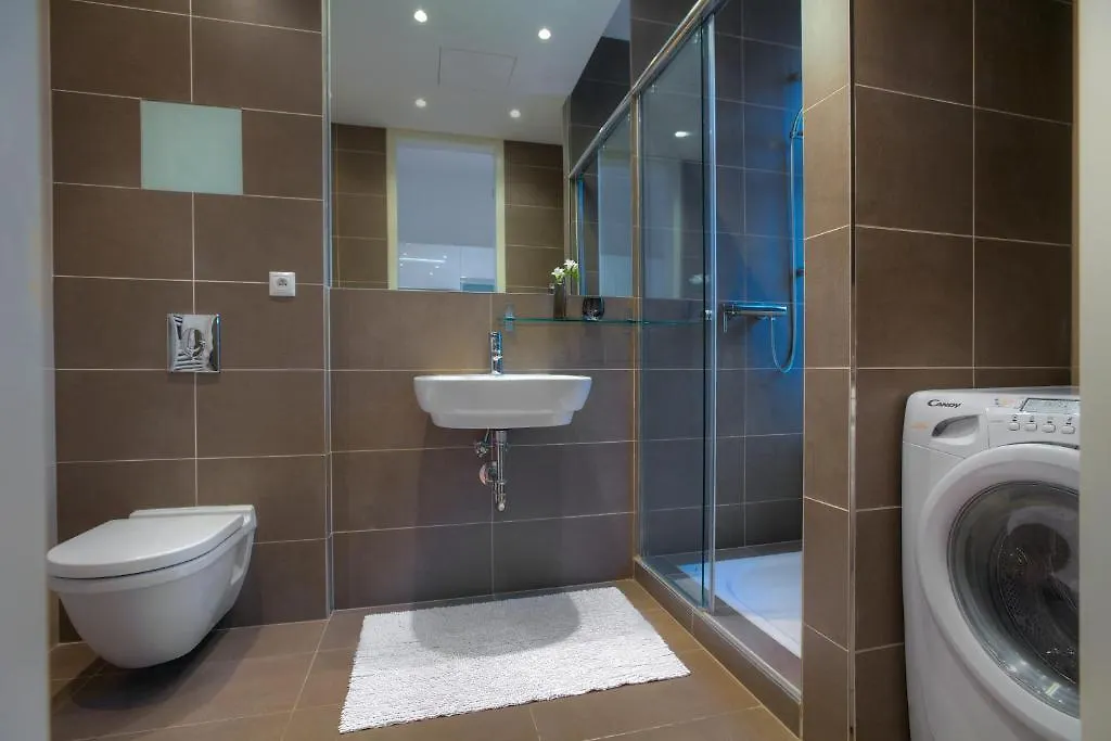 Retezova Apartments 프라하 0*,