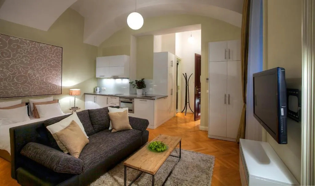 Retezova Apartments 프라하