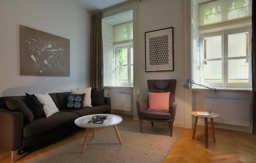 Retezova Apartments 프라하