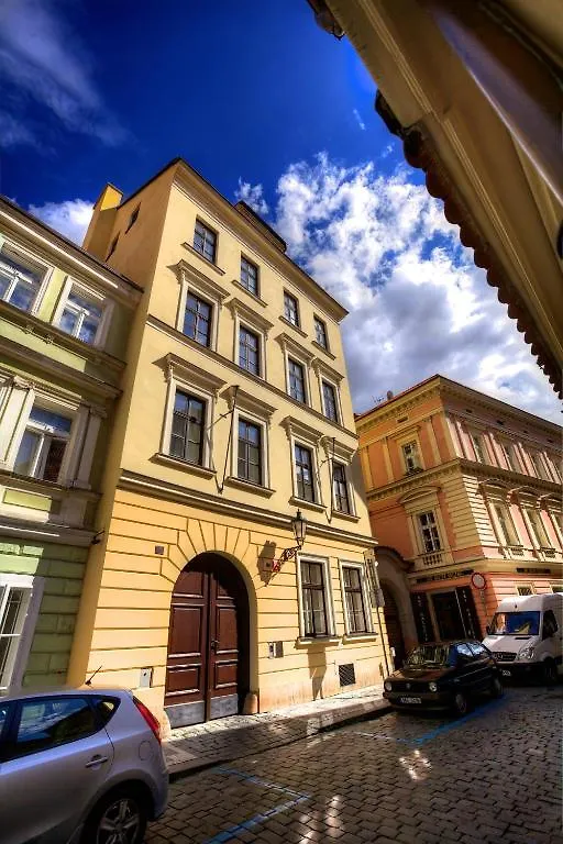 Retezova Apartments contacts